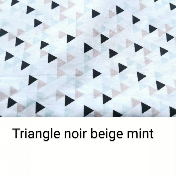 sac à dos oreilles de lapin beige motifs triangles 